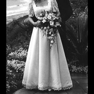 Ivory Wedding dress, detachable train, underskirt